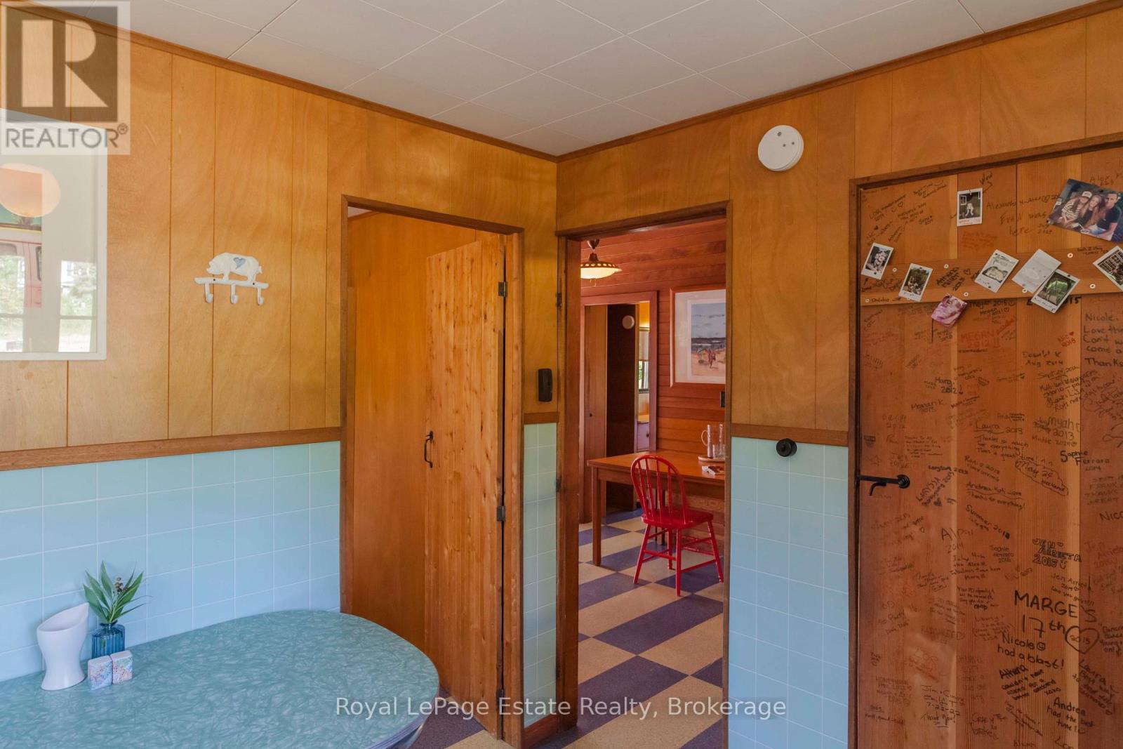 533 SECOND AVENUE N - 36