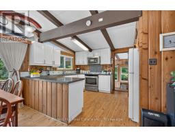 1355 Bellwood Acres Road, Lake Of Bays, ON P0A1E0 Photo 14
