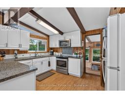 1355 Bellwood Acres Road, Lake Of Bays, ON P0A1E0 Photo 15