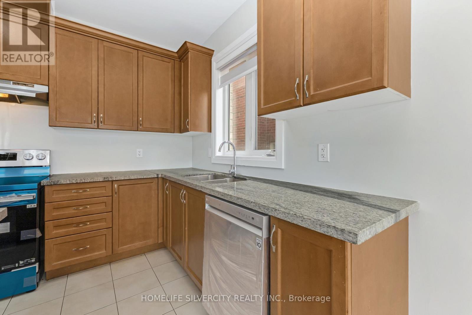 56 DONALD STEWART ROAD - 19