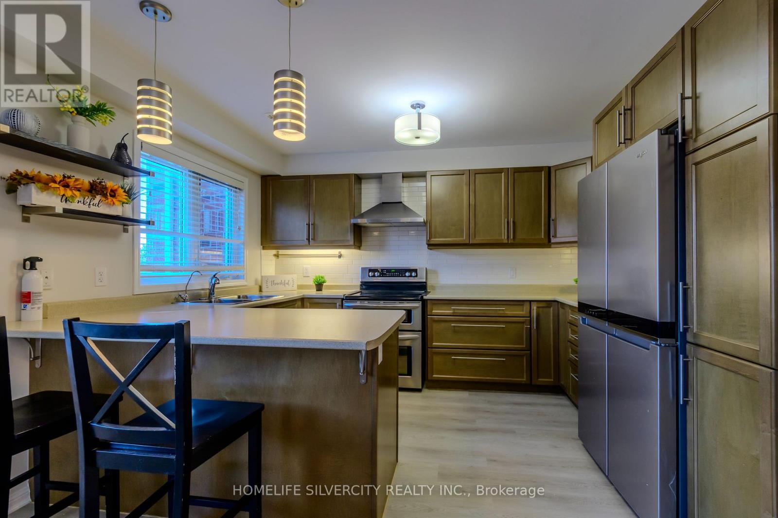 31 BETTERTON CRESCENT - 11
