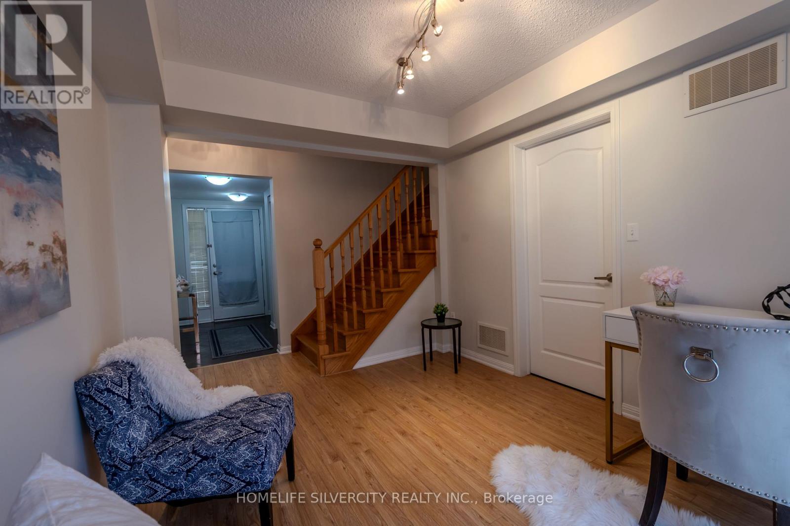 31 BETTERTON CRESCENT - 17