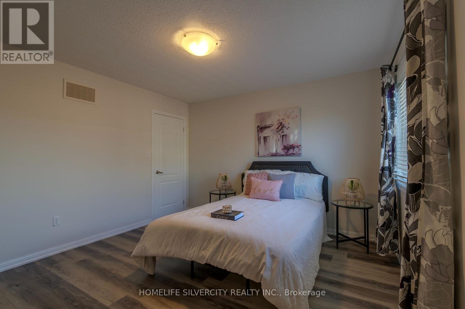 31 BETTERTON CRESCENT - 23