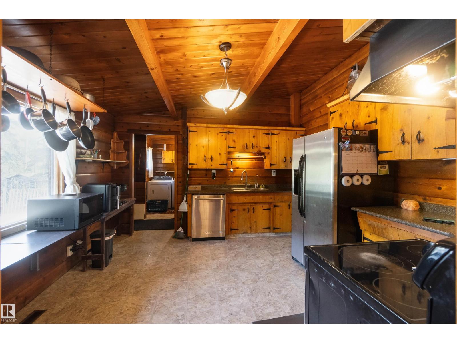 910 HERMITAGE AV - Image 9