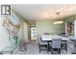 Kitchen - 2099 St. Andrews Way, Courtenay, BC V9N9V5 Photo 9