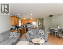 Living room - 2099 St. Andrews Way, Courtenay, BC V9N9V5 Photo 11