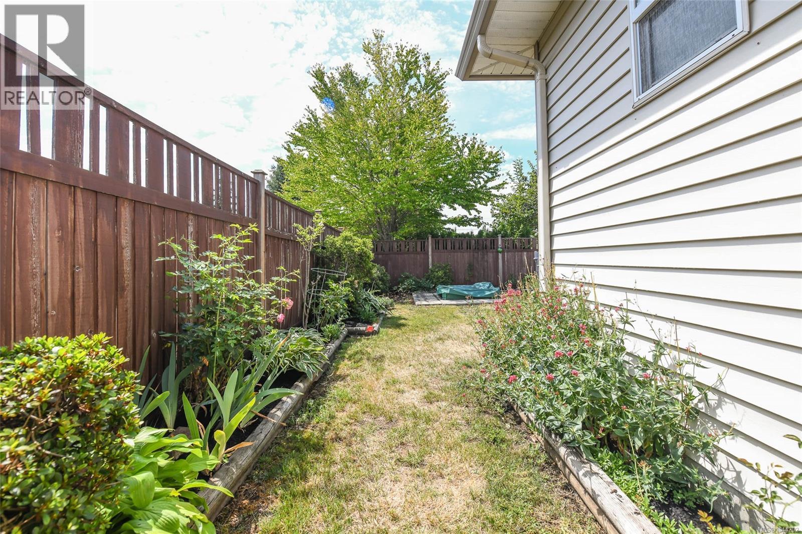 2099 St. Andrews Way - Image 34