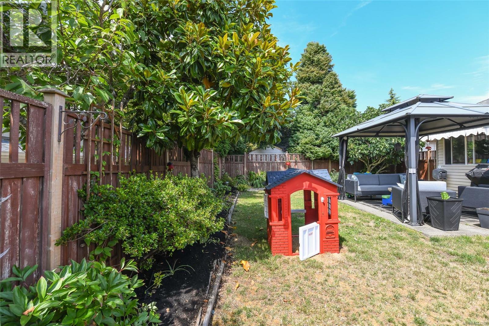 2099 St. Andrews Way - 32
