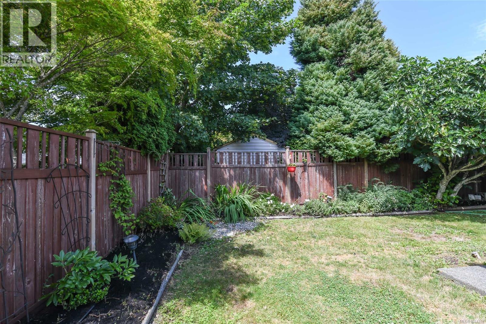 2099 St. Andrews Way - Image 29