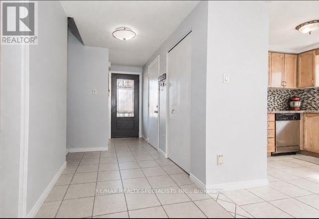 110 STEELES CRESCENT — photo 3