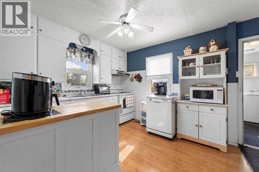 1019 Main Street - 13