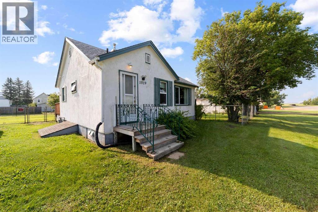 1019 Main Street - 2
