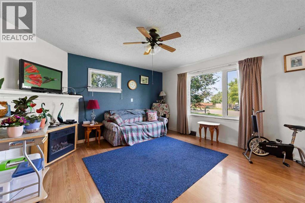 1019 Main Street - 7