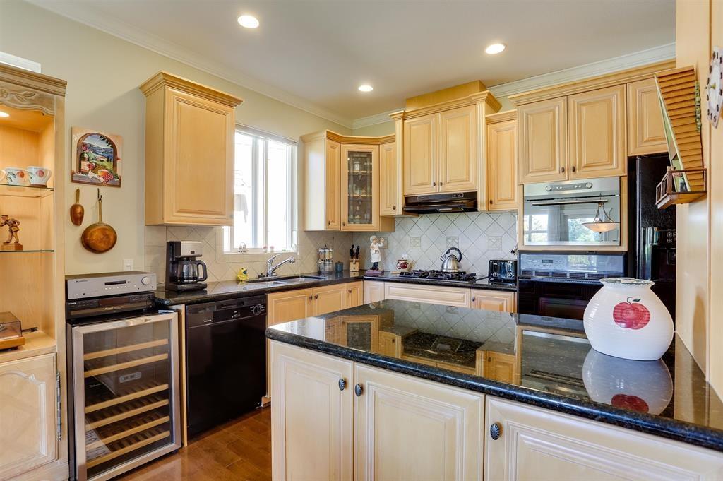 2 Bed, 2 Bath House for Rent in Surrey – 18088 8TH AVENUE, Surrey – MLS# R3149826 - Image 10