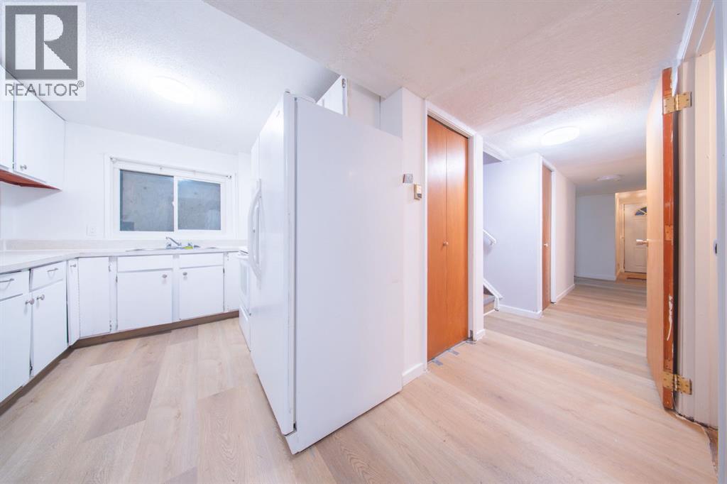 5402 54 Avenue - 22