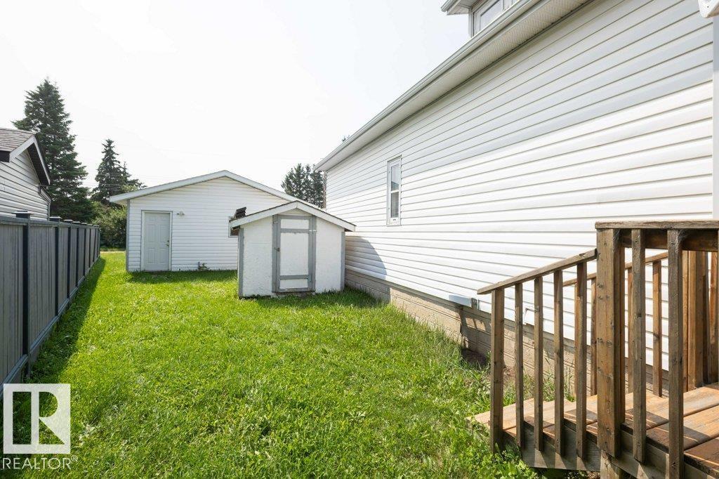 10940 100A Ave - Image 11