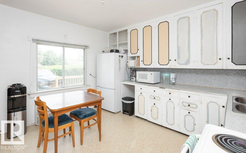 10940 100A Ave - Image 19