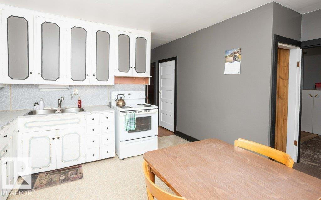 10940 100A Ave - Image 20