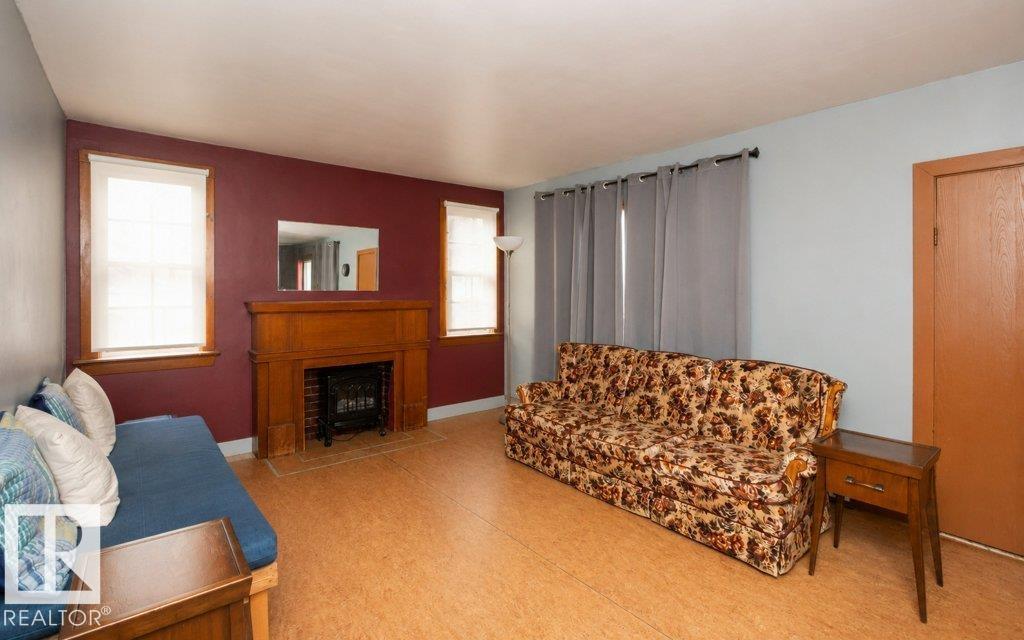 10940 100A Ave - Image 23