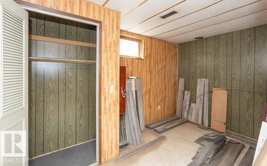 10940 100A Ave - 49