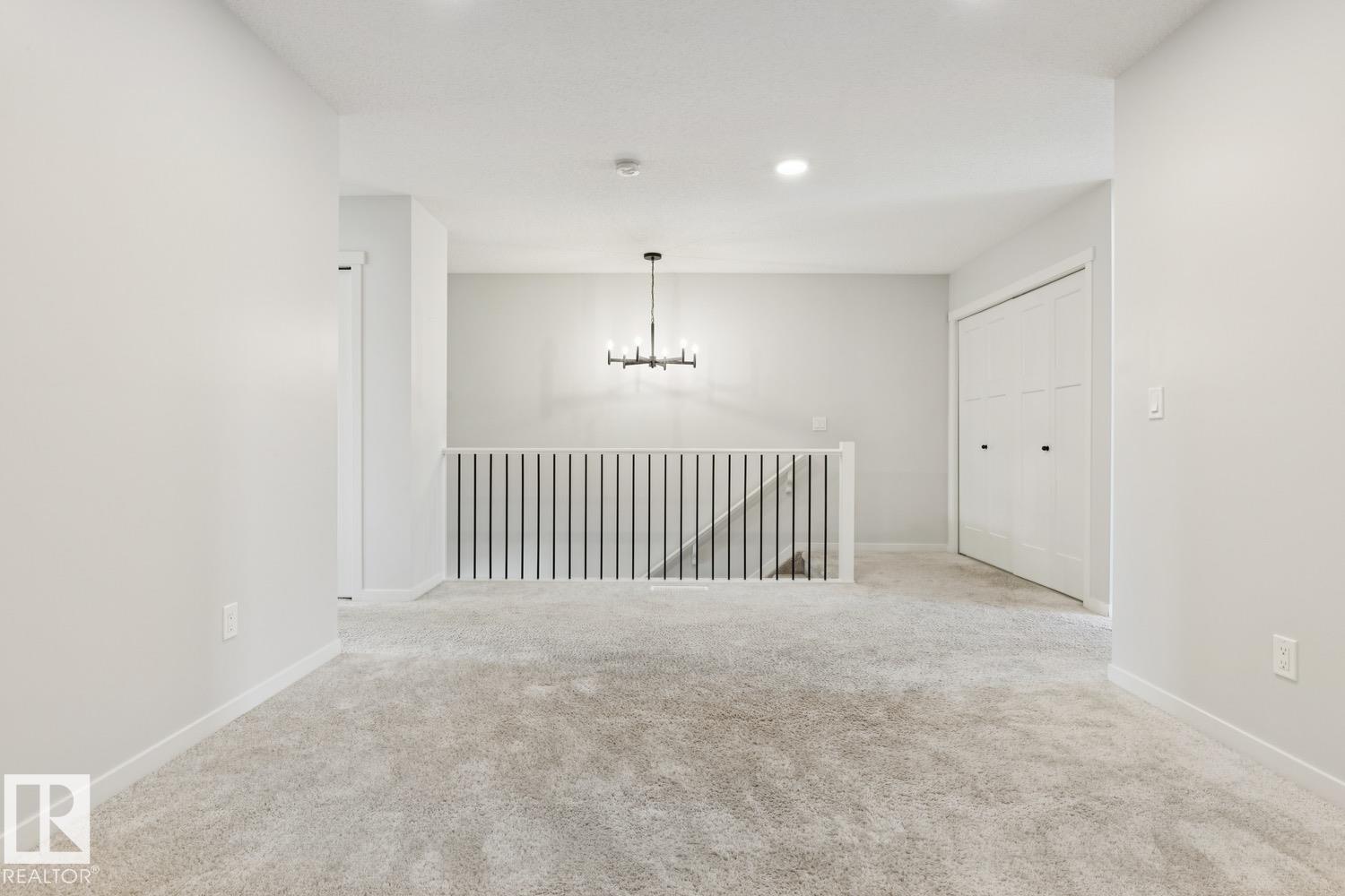9235 223 ST NW - 31