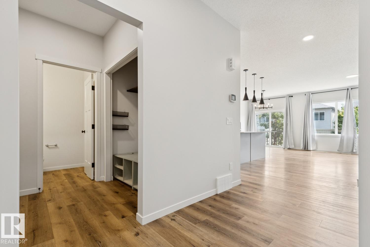 9235 223 ST NW, Secord, Edmonton photo 3