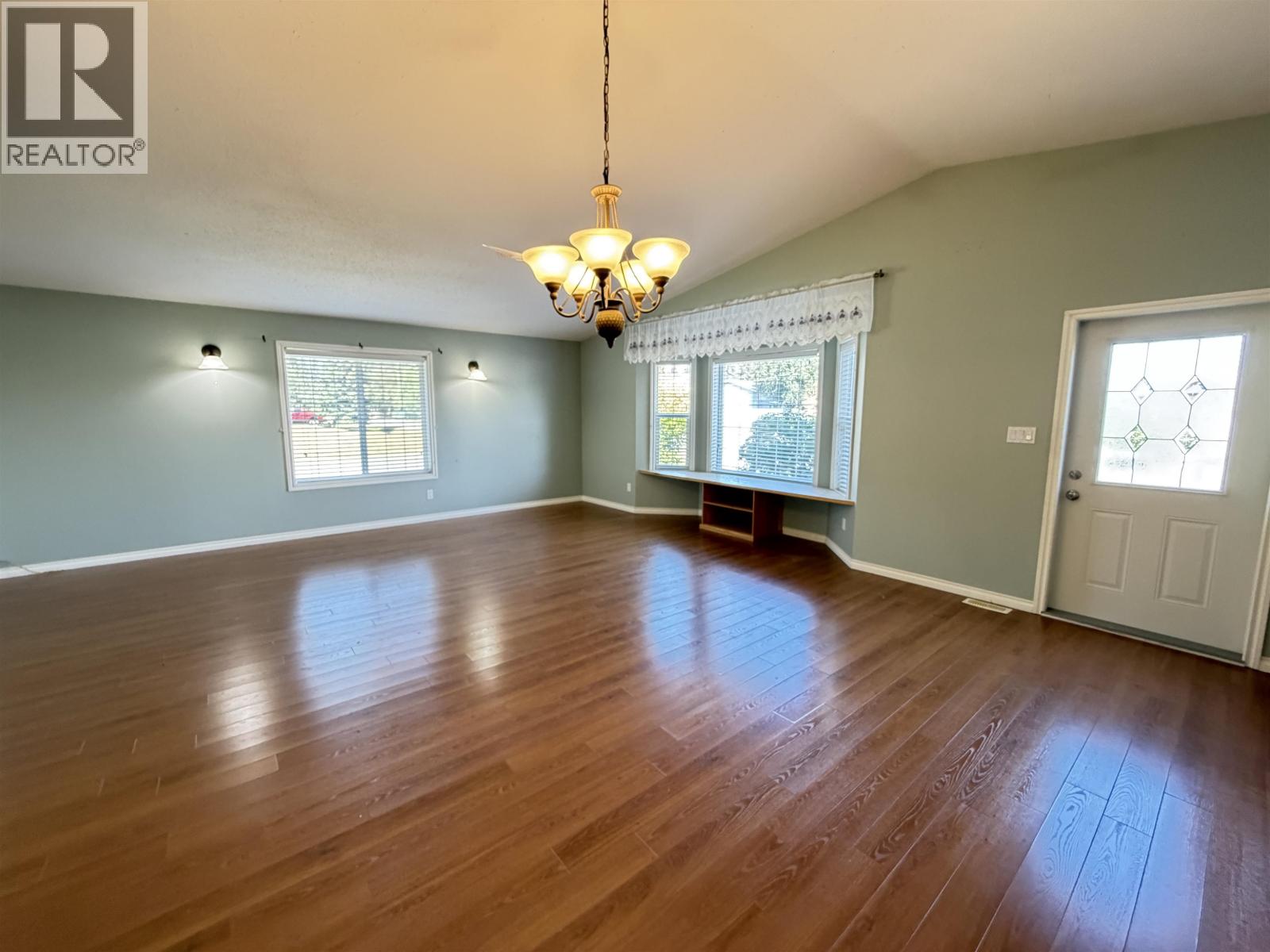 2495 LAMPITT AVENUE - Image 19