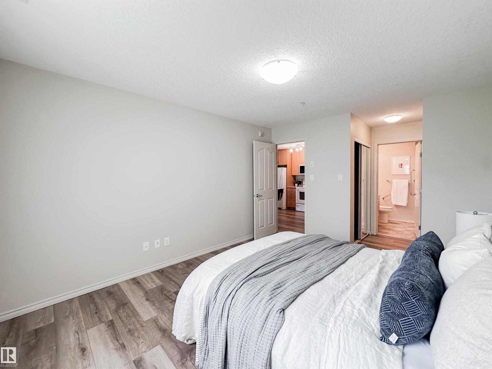 #140 78B MCKENNEY AV - 22