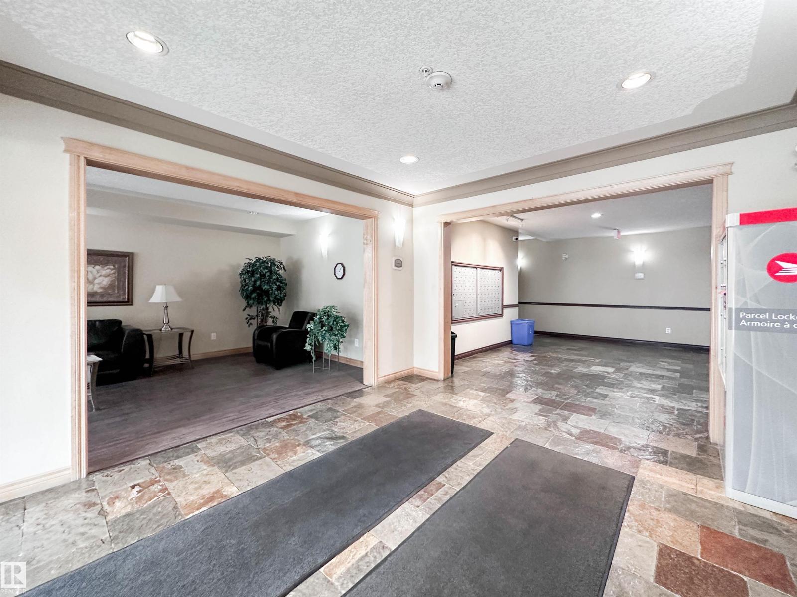 #140 78B MCKENNEY AV - 44