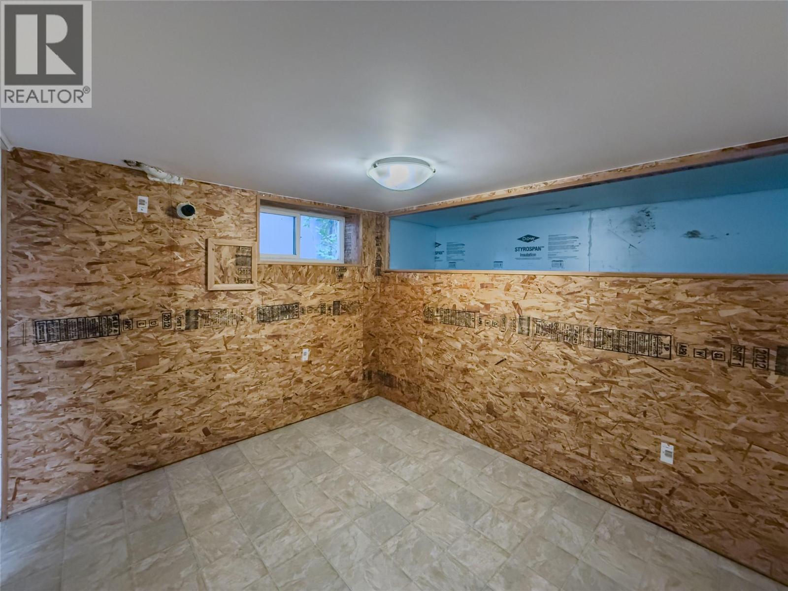 676 BATTLE Street - 22