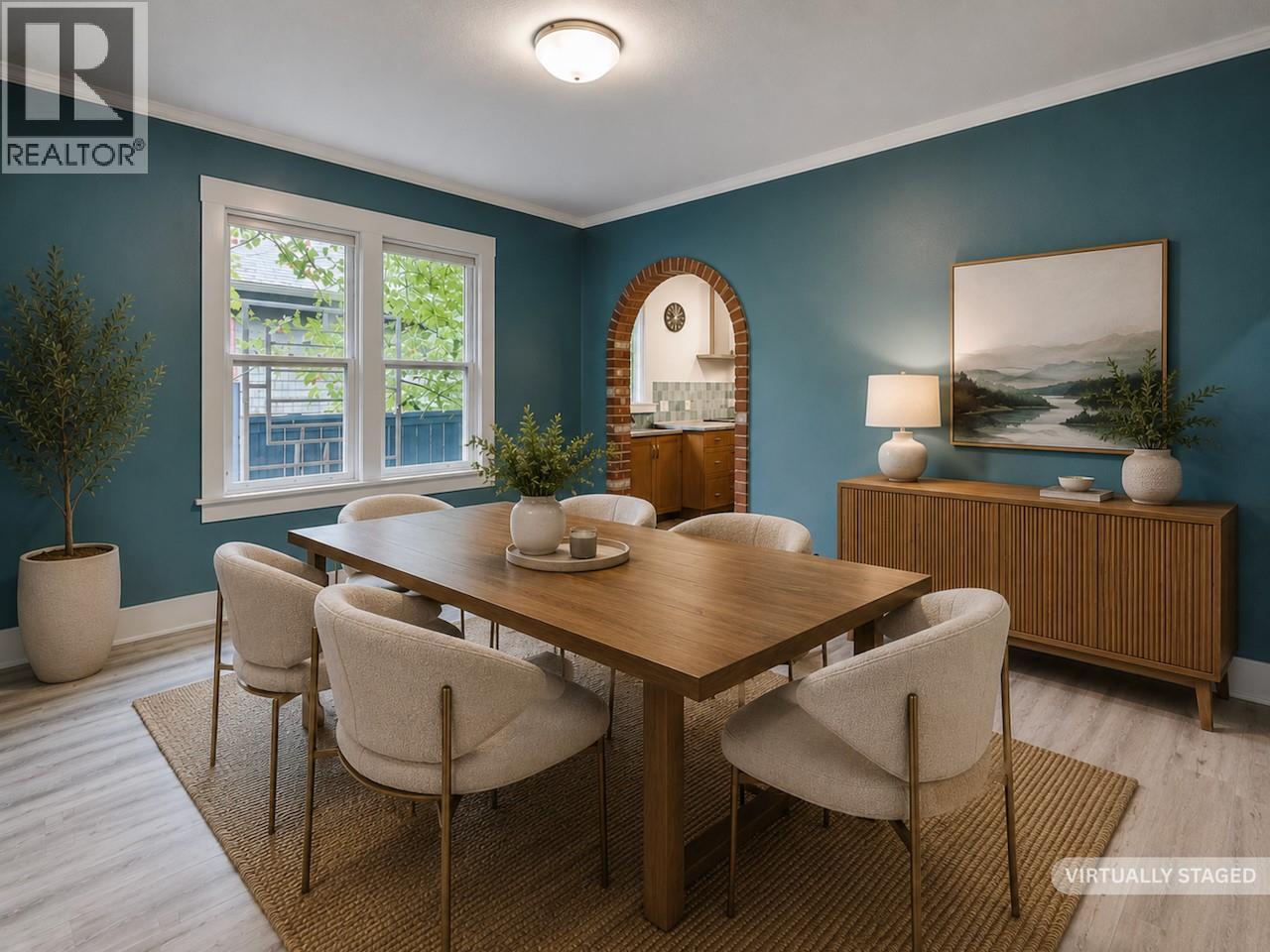 676 BATTLE Street - 8