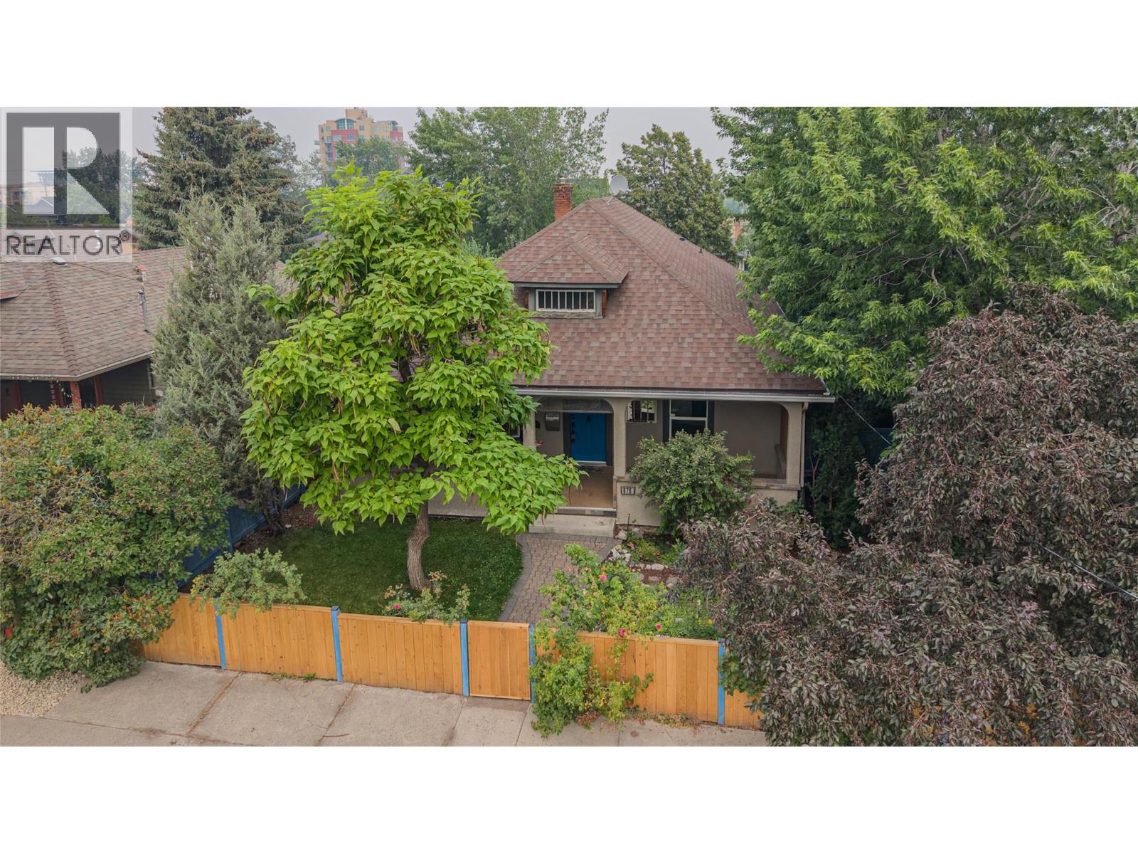 676 BATTLE Street - 32