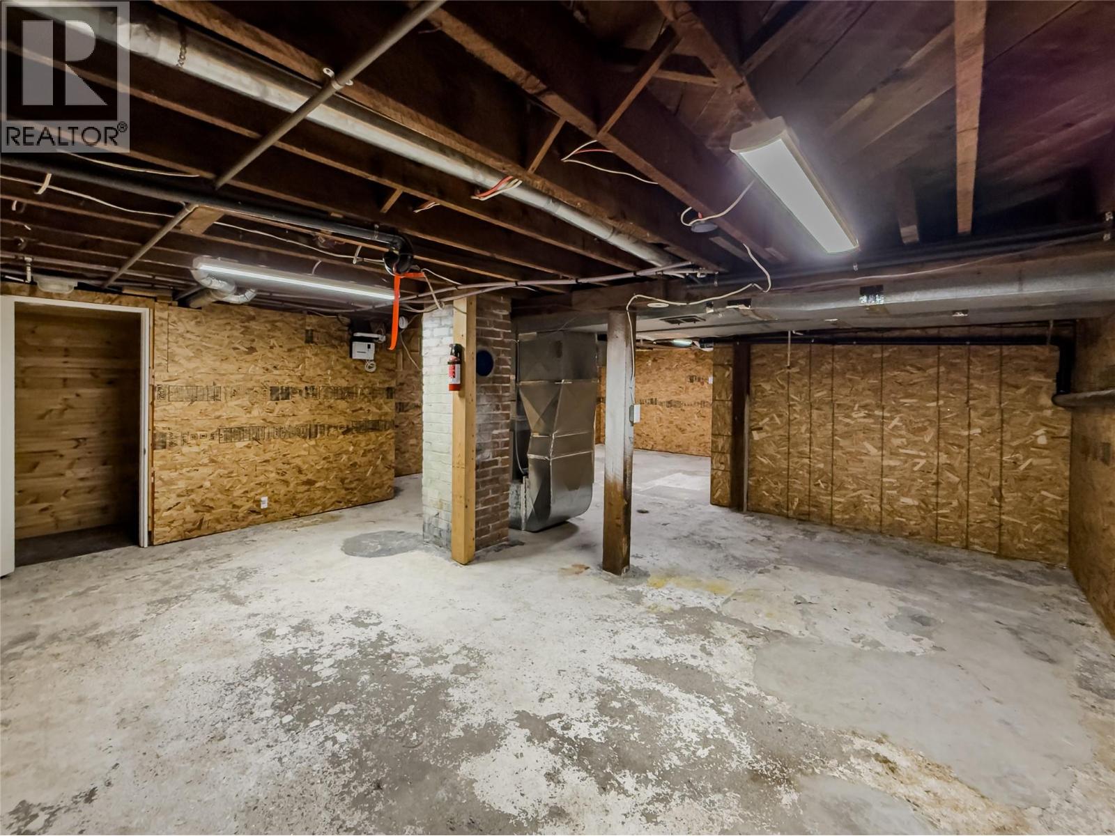 676 BATTLE Street - 21