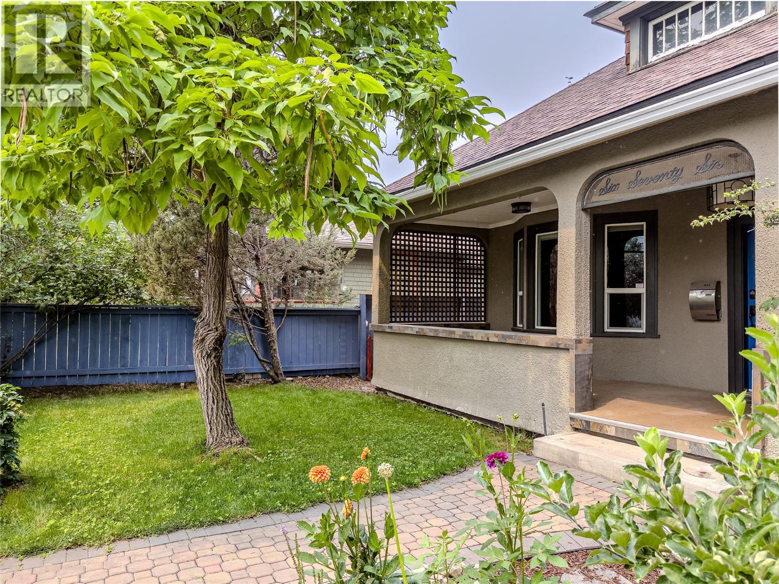 676 BATTLE Street - 2
