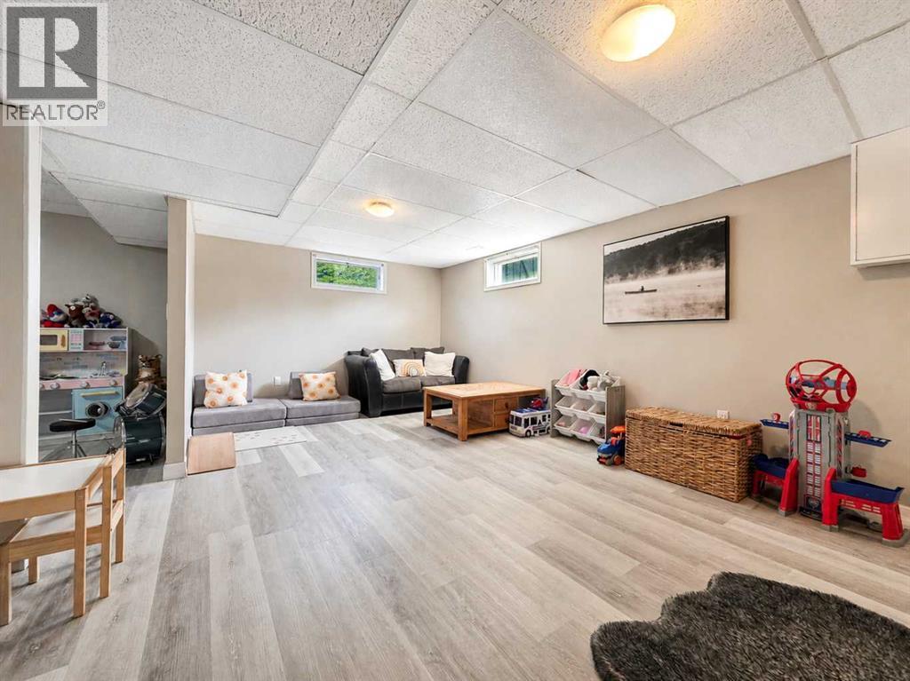10237 97 Ave - Image 15