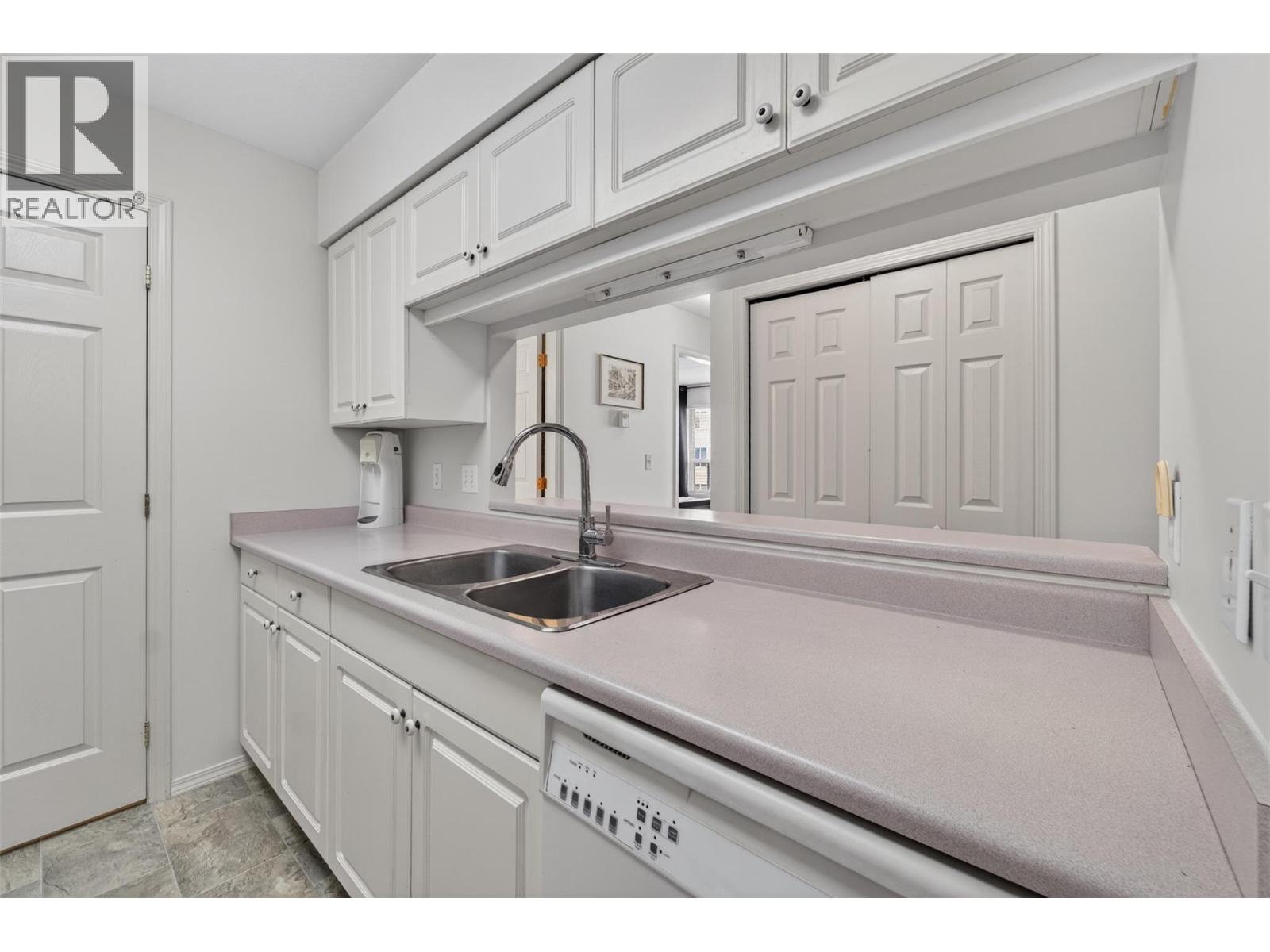 #310 650 3 Street SW - 17
