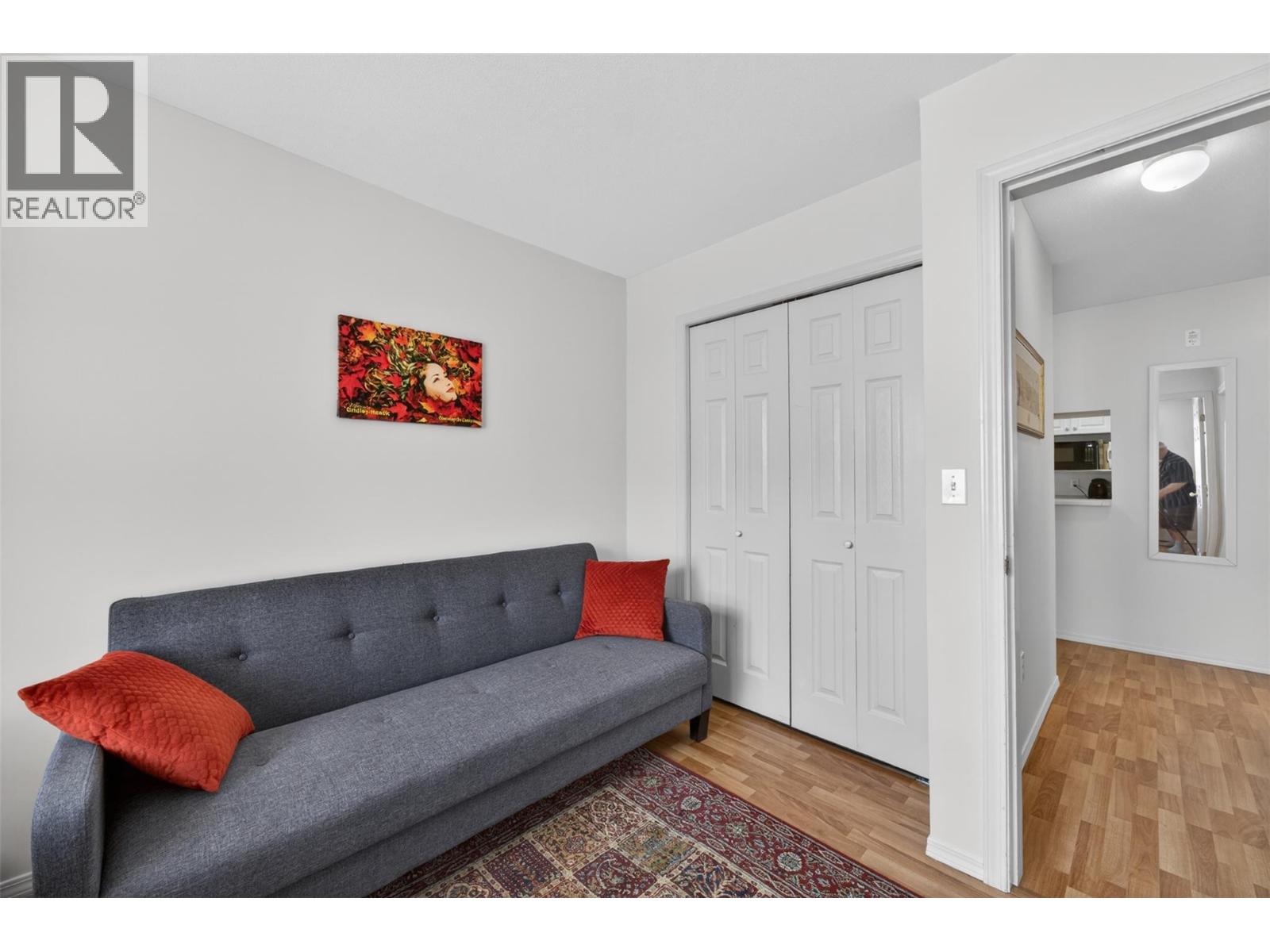 #310 650 3 Street SW - 27
