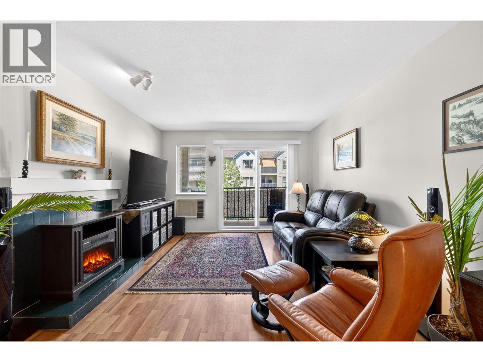 #310 650 3 Street SW - 4