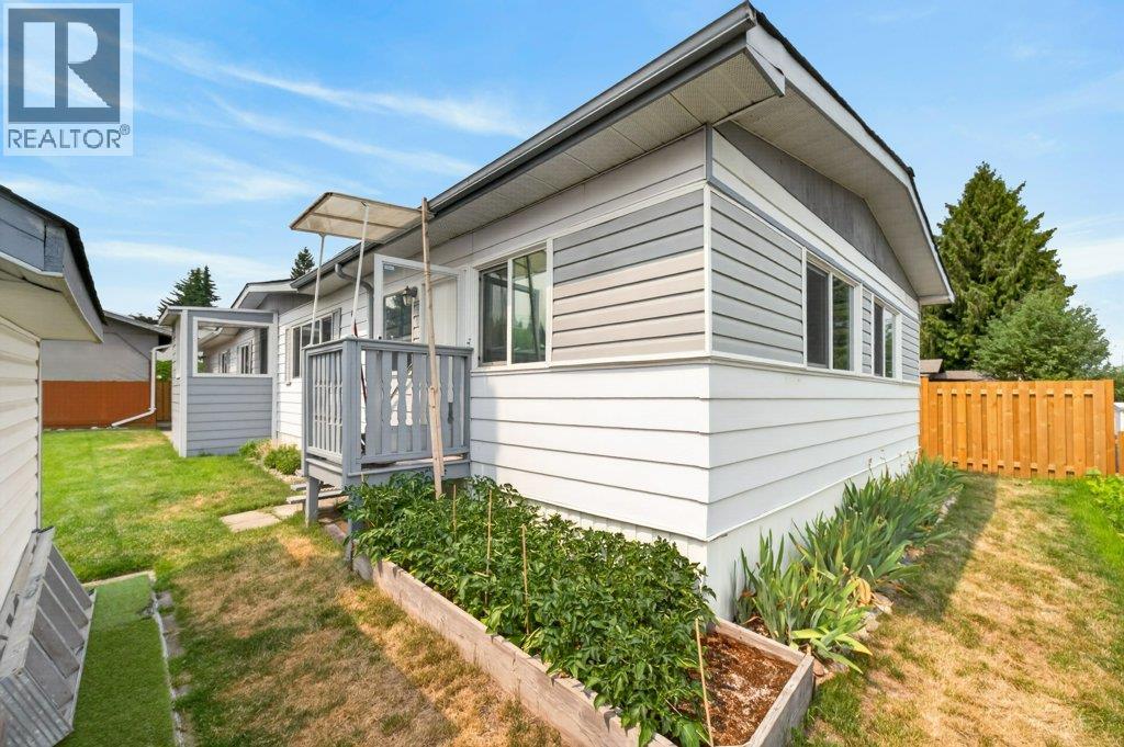 #45 1361 30 Street SE - 47