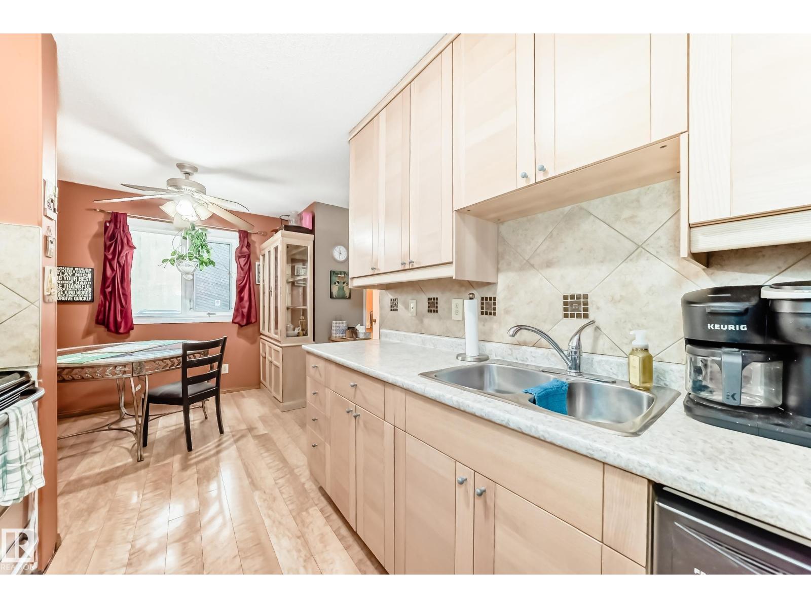 3151 139 Avenue NW - Photo 9