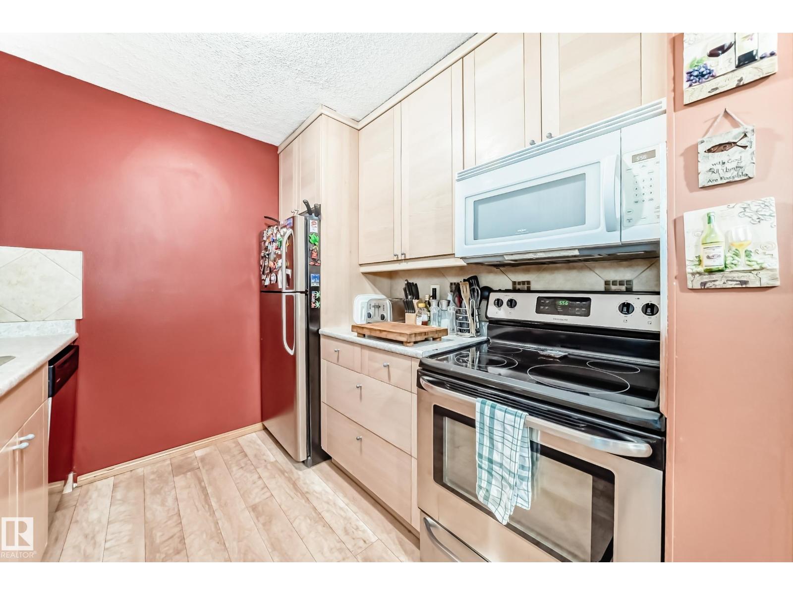 3151 139 Avenue NW - Photo 6