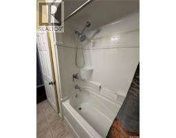 Bedroom - 222 1st Street Ne, Wadena, SK S0A4J0 Photo 10