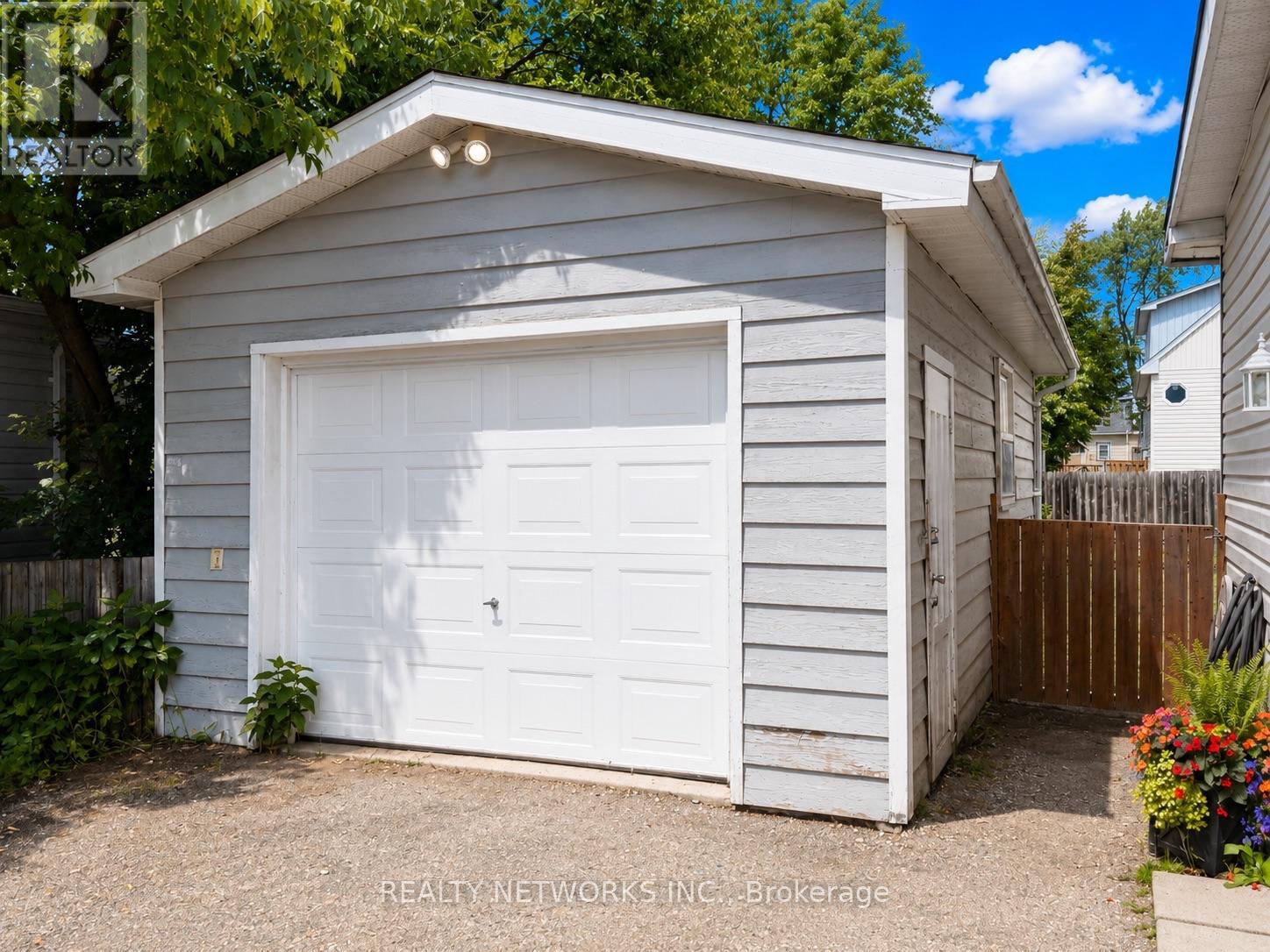 60 O'BRIAN AVENUE - 17
