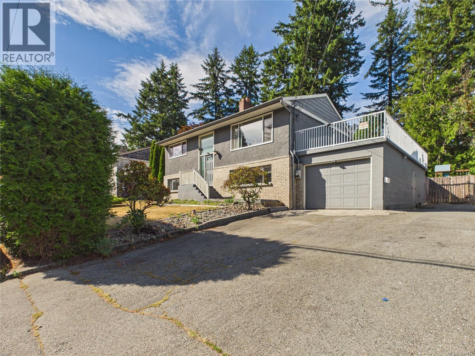 3624 Uplands Dr - 1