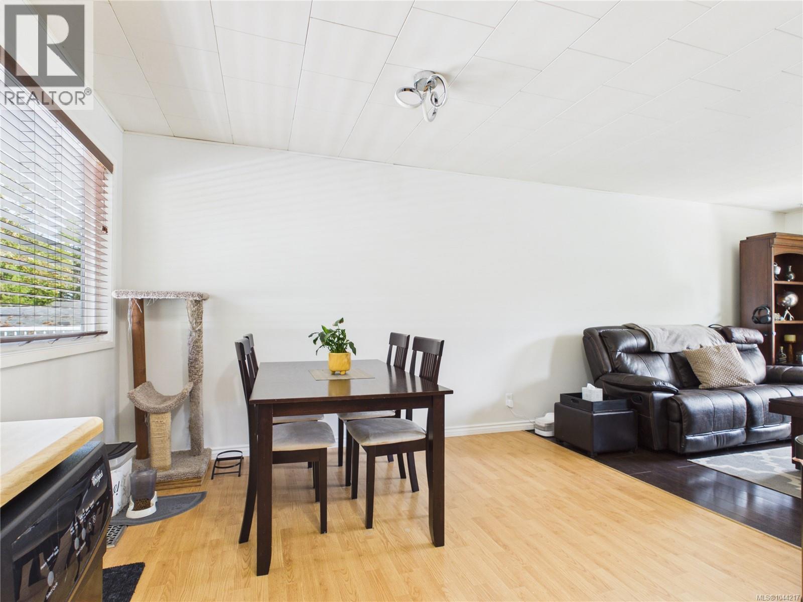 3624 Uplands Dr - 14