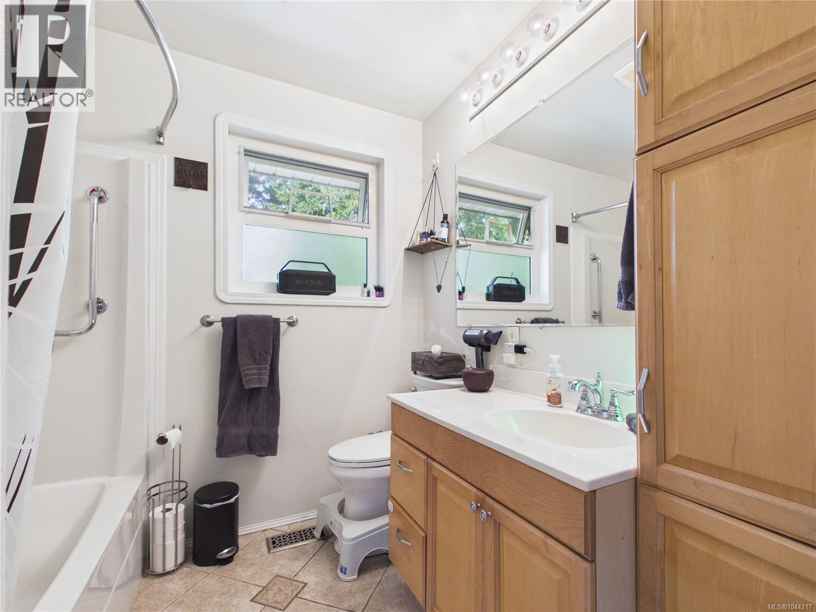 3624 Uplands Dr - 18