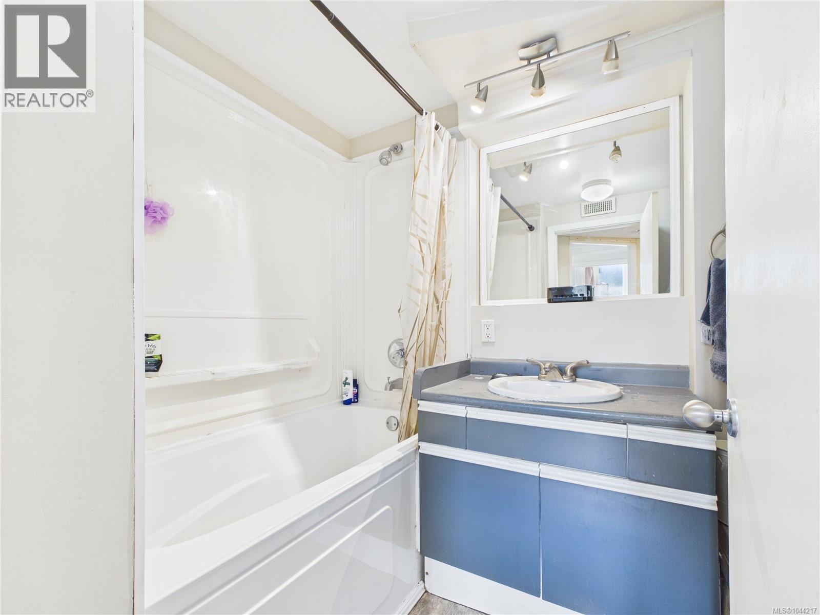 3624 Uplands Dr - 28