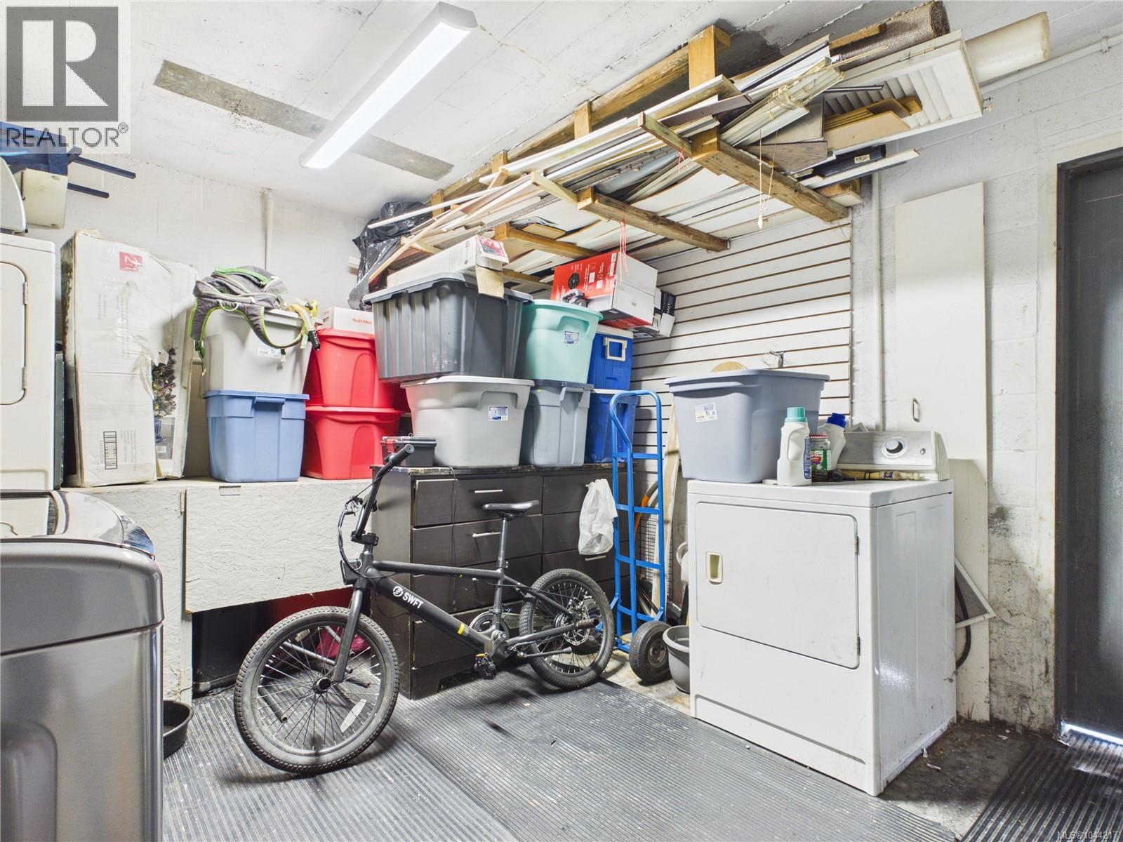 3624 Uplands Dr - 32