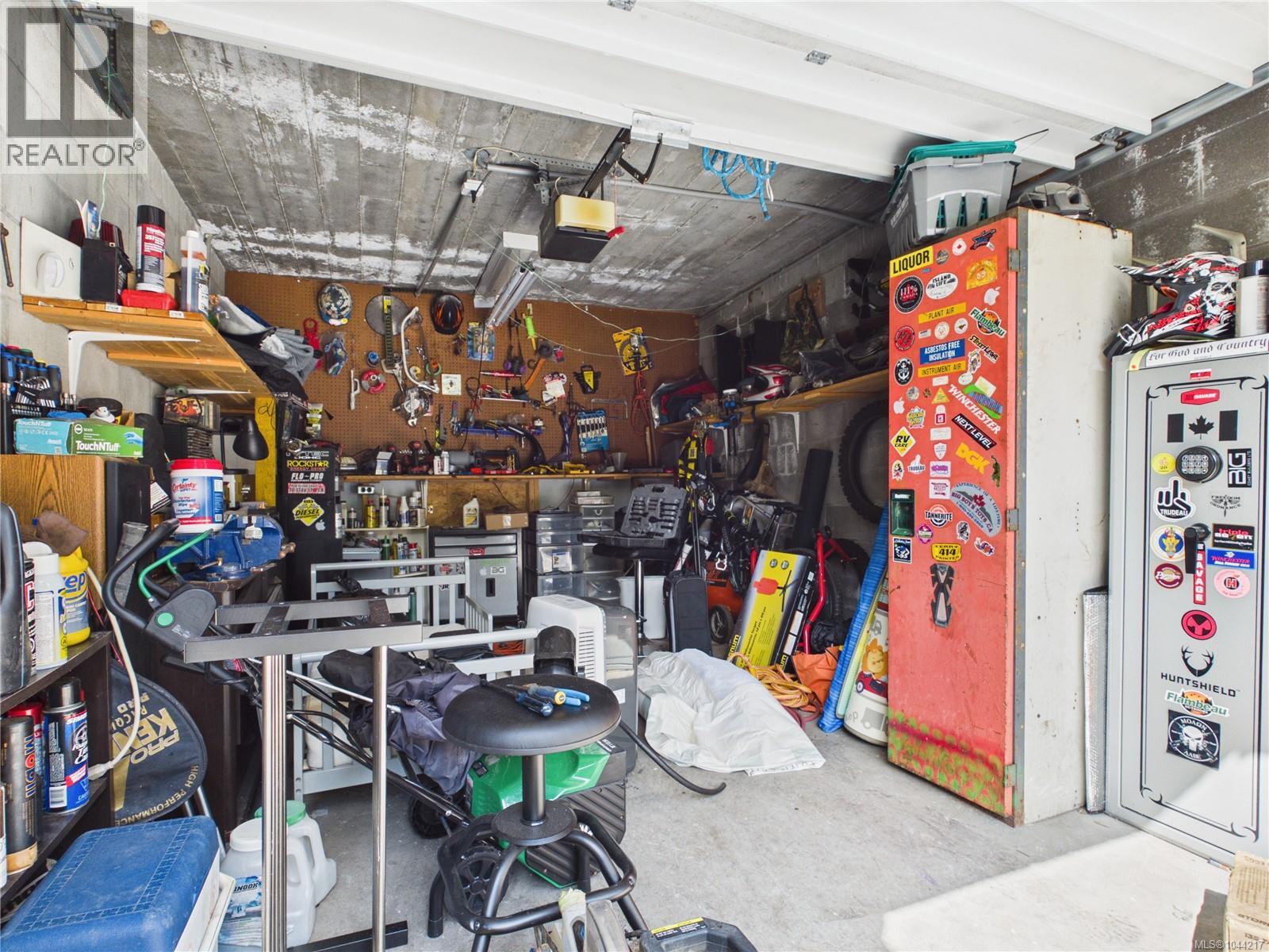 3624 Uplands Dr - 34
