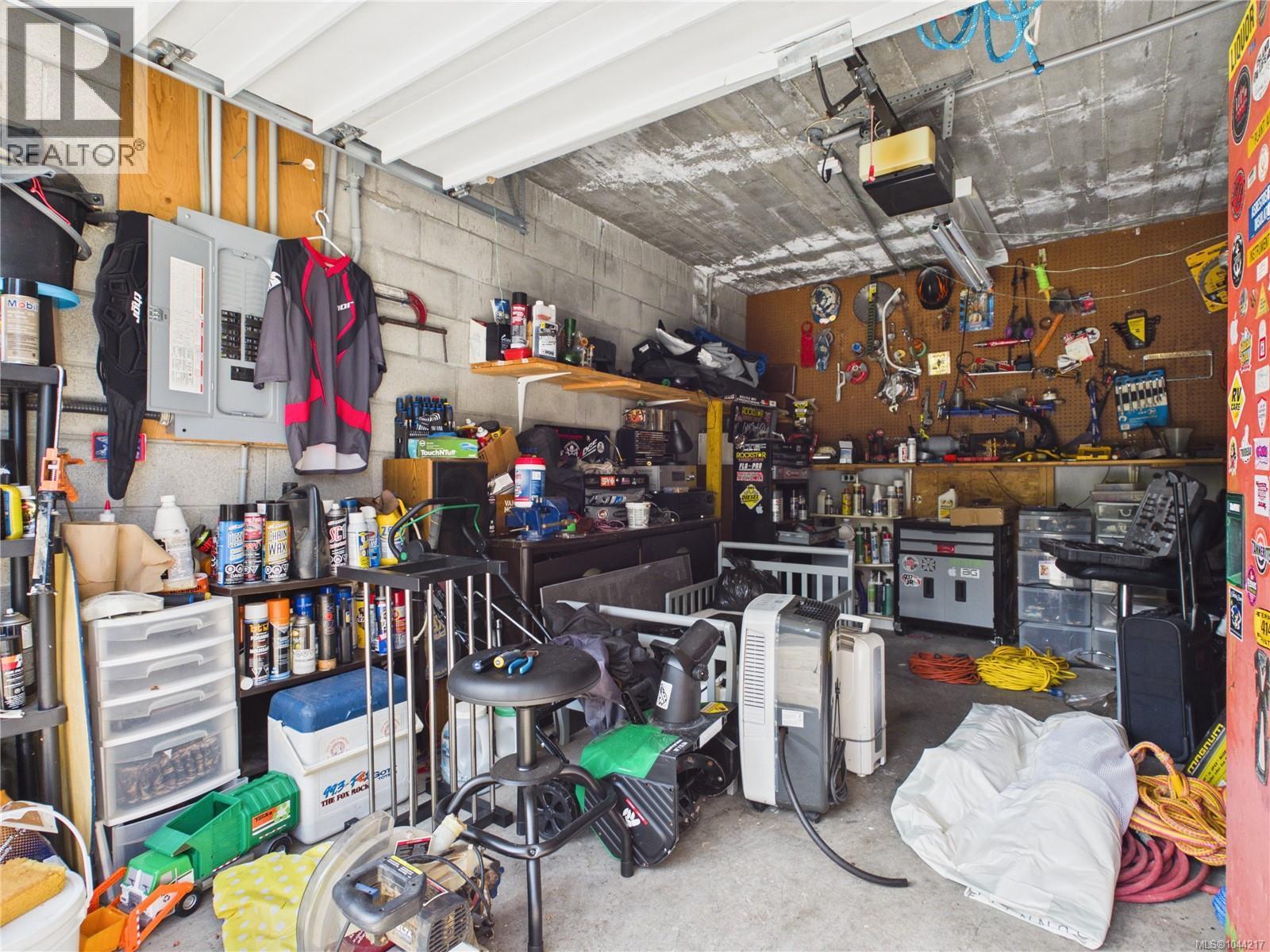 3624 Uplands Dr - 35